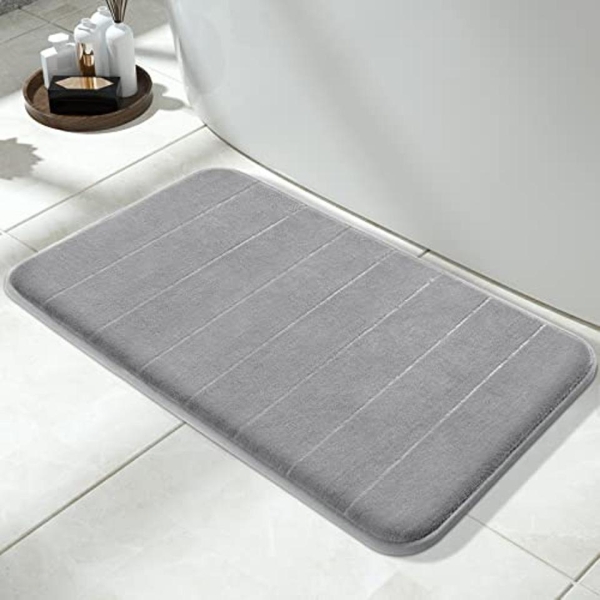 The 9 Best Bath Mats To Keep Your Feet Cushioned And Dry